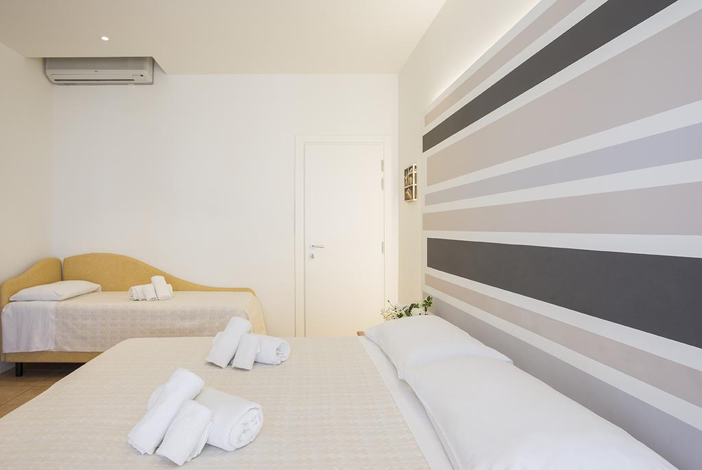 Hotel Pacific Cattolica Exterior photo