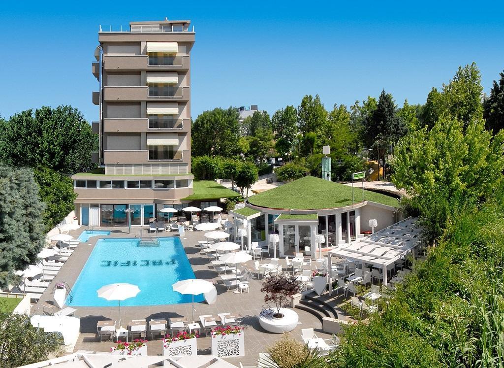 Hotel Pacific Cattolica Exterior photo